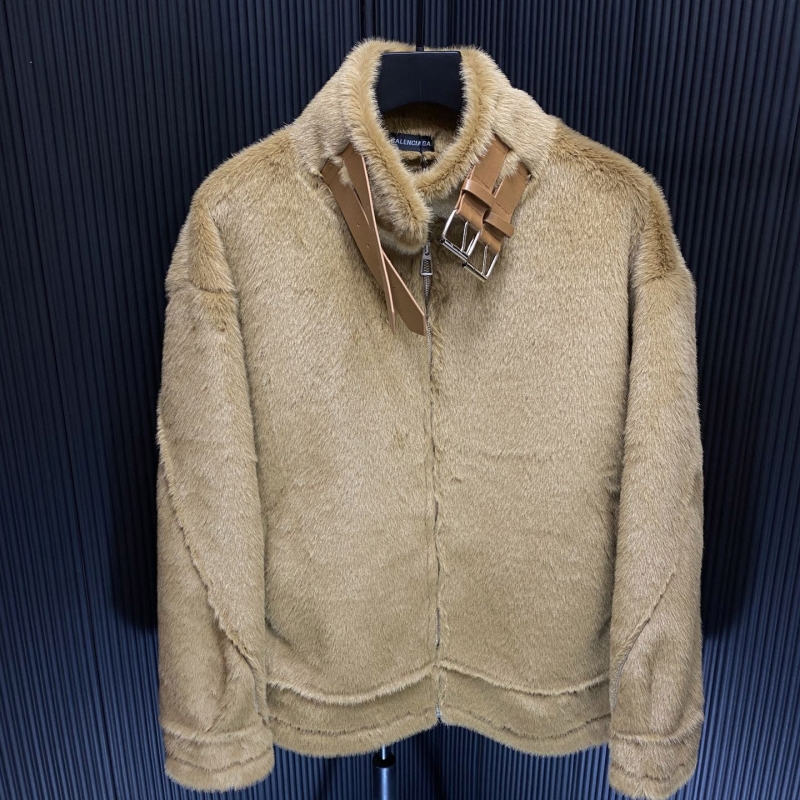 Ba*len*cia*ga coats